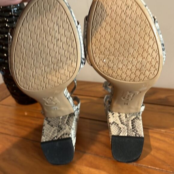 EUC Circus By Sam Edelman Oleana Snakeskin Heels size 7 1/2. - Picture 10 of 11